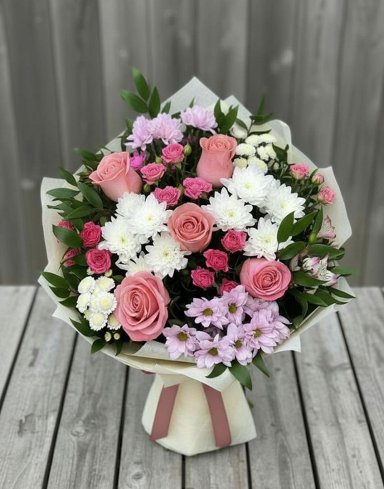 Букет цветов из: Альстромерии, Гвоздики, Розы и Хризантемы в Подстепки