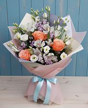 Букет цветов из:  Лизиантусы, Розы, Альстромерии и Гипсофила в Подстепки