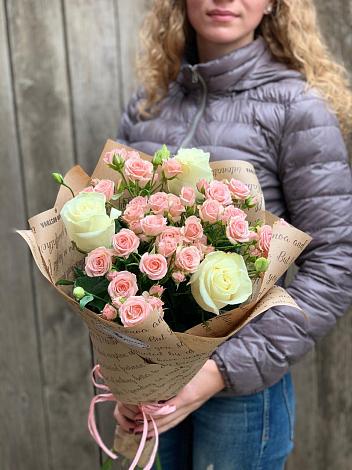 Букет цветов из: Розы в Подстепки