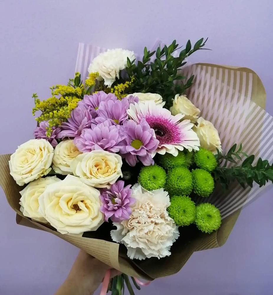 Букет цветов из: Хризантемы, Розы, Гвоздики и Герберы в Подстепки